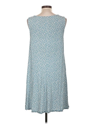Old Navy Casual Dress (view 2)