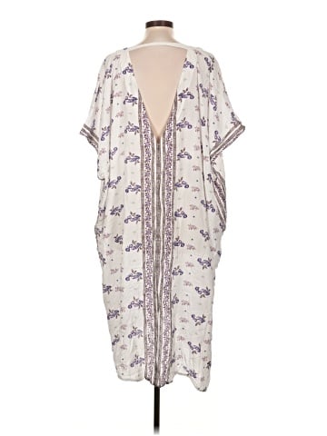 Urban Outfitters Casual Dress (view 2)