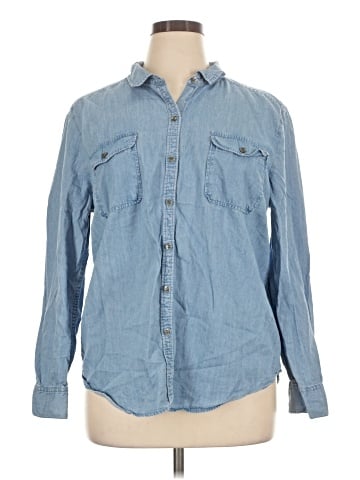 Liz Claiborne Long Sleeve Button-Down Shirt (view 1)
