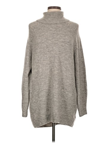 H&M Turtleneck Sweater (view 1)