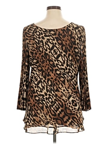 Hot In Hollywood 3/4 Sleeve Blouse (view 2)