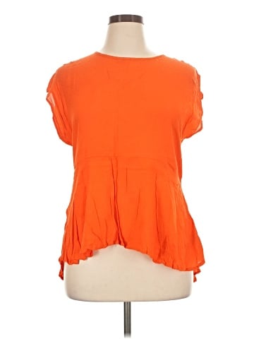 Ava & Viv Short Sleeve Top (view 1)