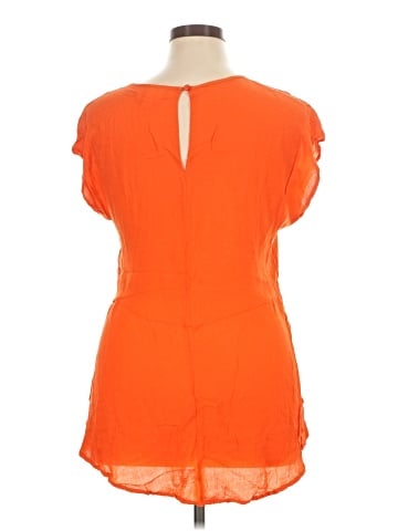 Ava & Viv Short Sleeve Top (view 2)