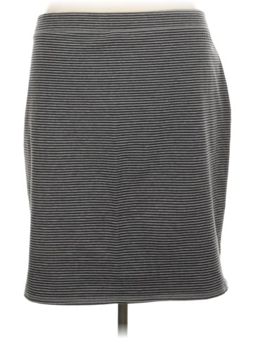 Old Navy Casual Skirt (view 2)