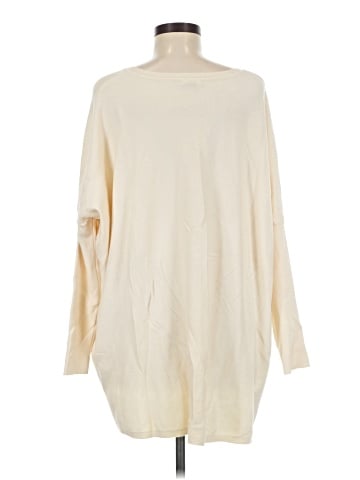 Tea n Rose Poncho (view 2)