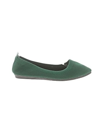 Unbranded Flats (view 1)
