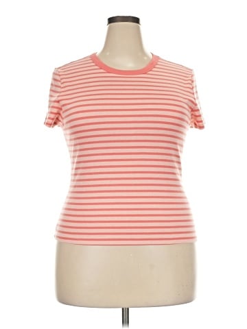 American Eagle Outfitters Short Sleeve T-Shirt (view 1)