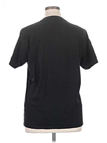 Uniqlo Short Sleeve T-Shirt (view 2)