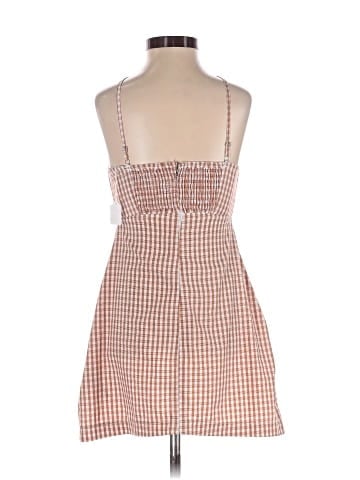 Urban Outfitters Casual Dress (view 2)