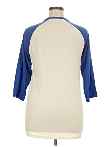 Nike 3/4 Sleeve T-Shirt (view 2)