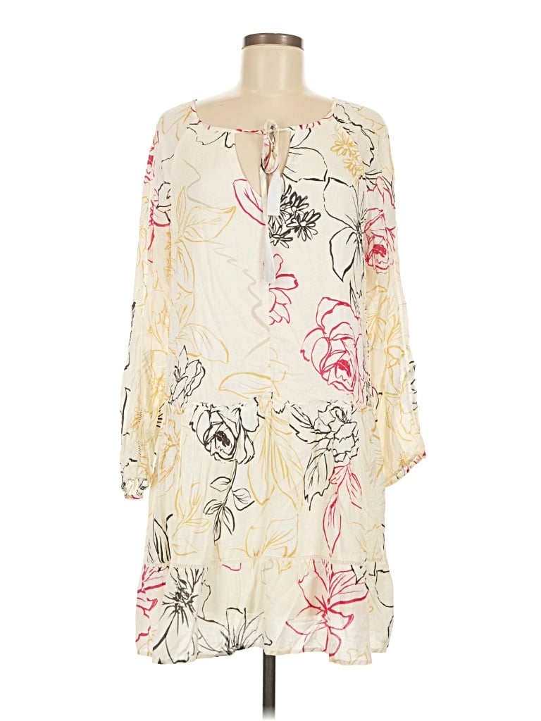 Pre-owned Lovestitch Casual Dress In Ivory