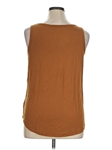 a.n.a. A New Approach Sleeveless T-Shirt (view 2)