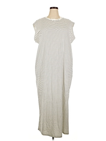 Old Navy Casual Dress (view 1)