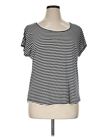 Chico's Short Sleeve T-Shirt (view 1)