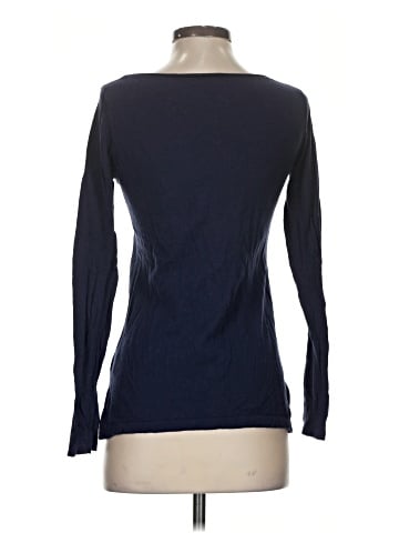 Old Navy Pullover Sweater (view 2)