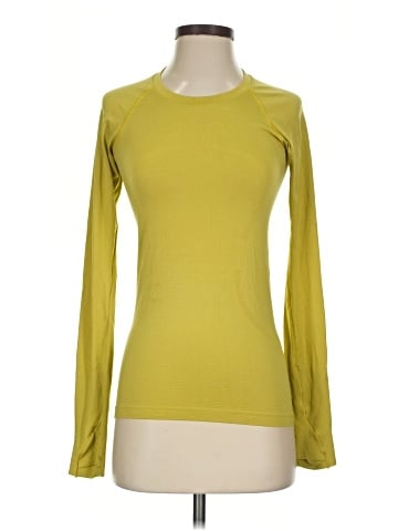 Lululemon Athletica Long Sleeve T-Shirt (view 1)