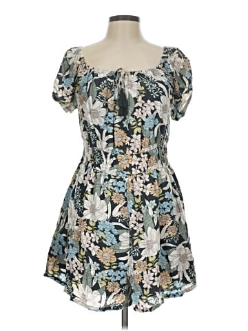 American Eagle Outfitters Casual Dress (view 1)