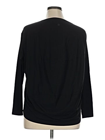 Lululemon Athletica Long Sleeve T-Shirt (view 2)