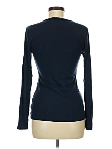 Old Navy Long Sleeve T-Shirt (view 2)