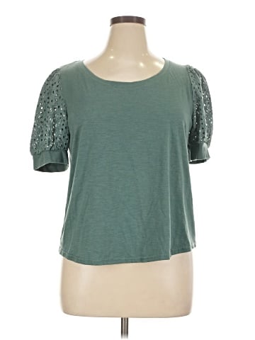 Jane and Delancey Short Sleeve Top (view 1)