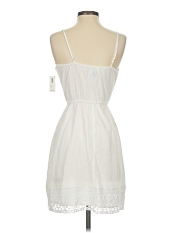 Old Navy Casual Dress (view 2)