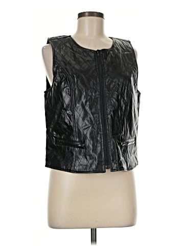 Selene Sport Vest (view 1)