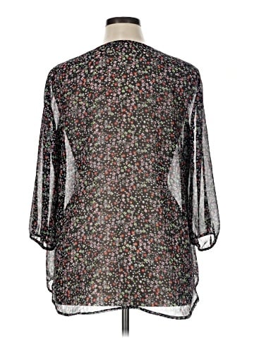 Liz Claiborne 3/4 Sleeve T-Shirt (view 2)