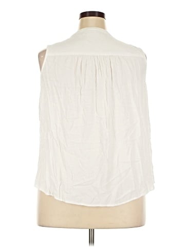 Torrid Sleeveless T-Shirt (view 2)