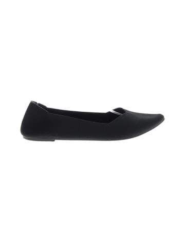 Mia Flats (view 1)