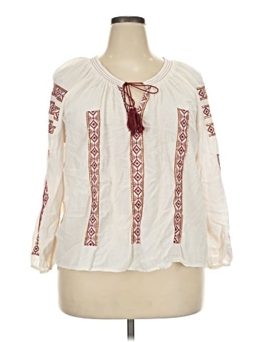 American Eagle Outfitters 3/4 Sleeve Blouse (view 1)