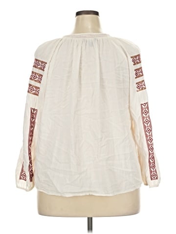 American Eagle Outfitters 3/4 Sleeve Blouse (view 2)