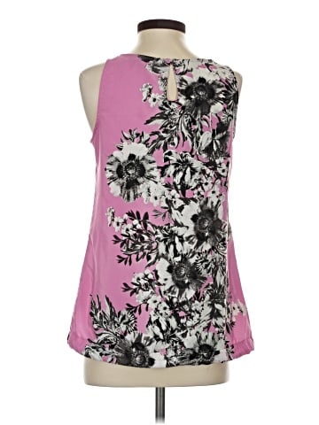 Tinley Road Sleeveless Blouse (view 2)
