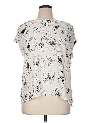 Unbranded Sleeveless Blouse (view 1)