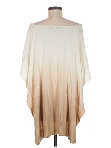 Yahada Poncho (view 2)