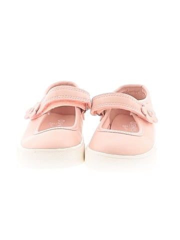 OshKosh B'gosh Flats (view 2)