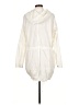 Vince. 100% Nylon Ivory Raincoat Size L - photo 2