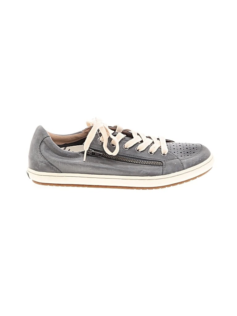 Pre-owned Taos Sneakers In Gray