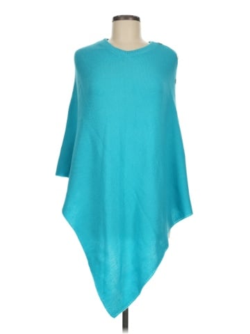 Simply Noelle Poncho (view 1)