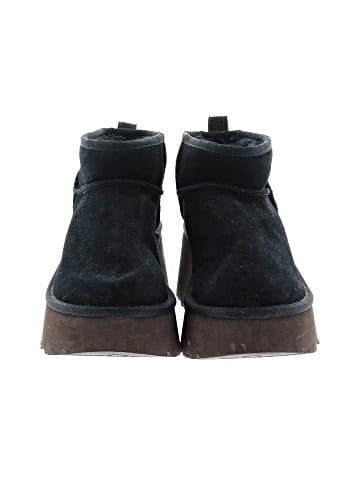 Ugg Ankle Boots (view 2)
