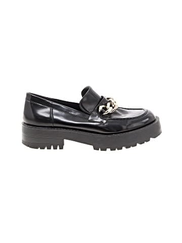 Zara Flats (view 1)