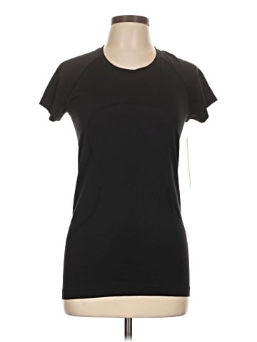 Lululemon Athletica Short Sleeve T-Shirt (view 1)