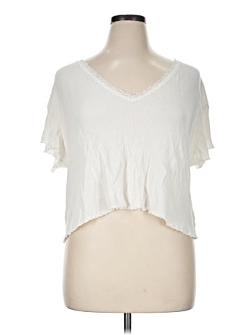 American Eagle Outfitters Short Sleeve T-Shirt (view 1)