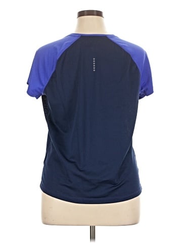Nike Active T-Shirt (view 2)