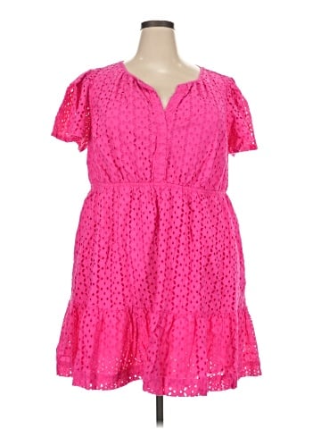 Crown & Ivy Casual Dress (view 1)