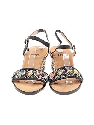 Ara Wedges (view 2)
