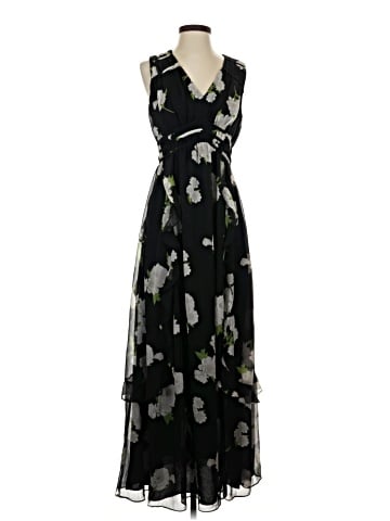 White House Black Market Cocktail Dress (view 1)