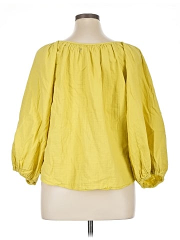 Victoria's Secret 3/4 Sleeve Blouse (view 2)