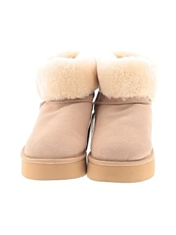 Lamo Ankle Boots (view 2)