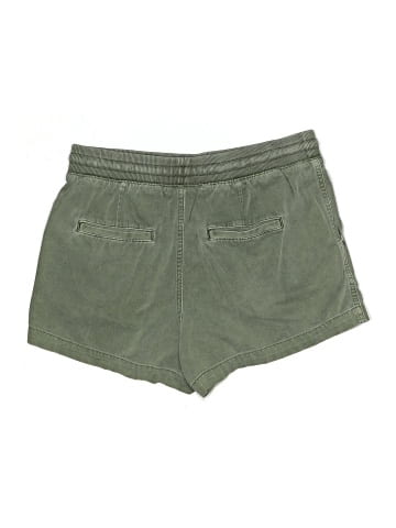 Gap Shorts (view 2)