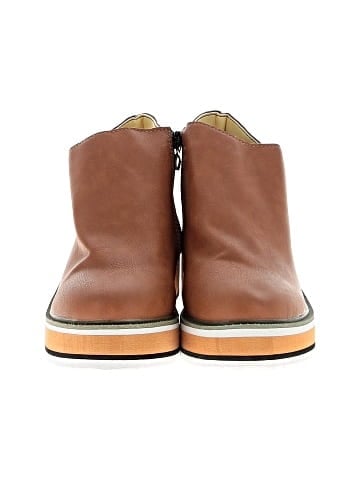 Unbranded Wedges (view 2)